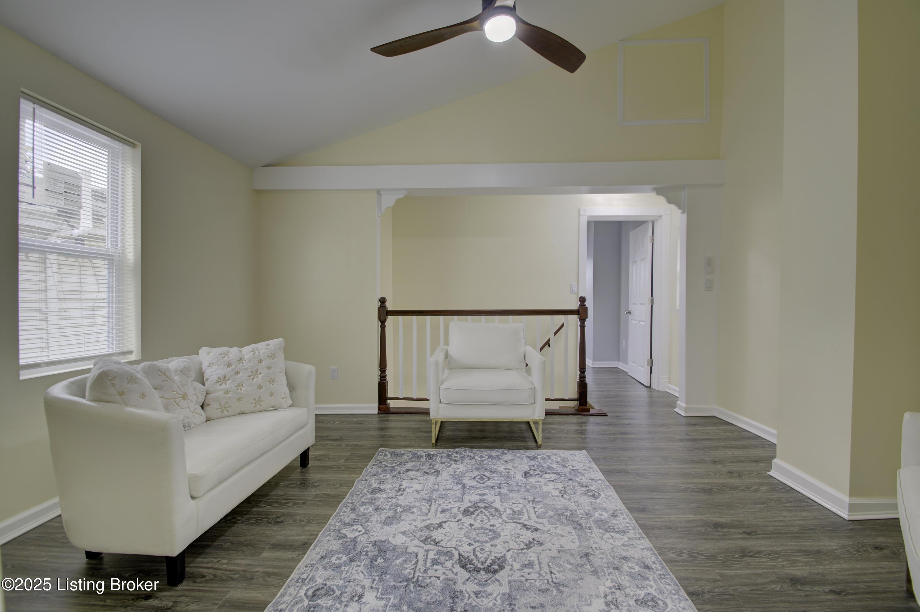 215 E 11th St, Covington, Kentucky image 19