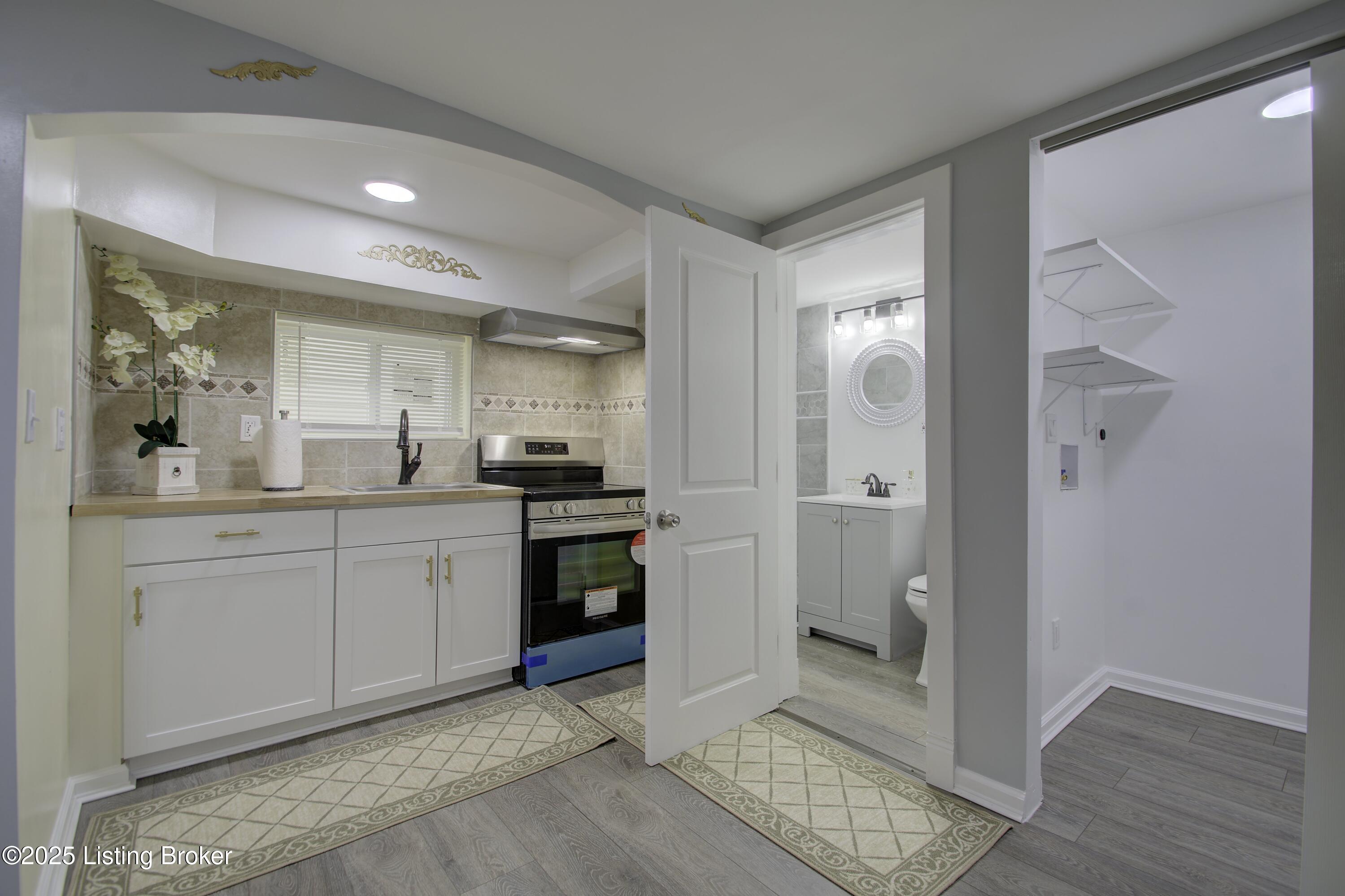 215 E 11th St, Covington, Kentucky image 16
