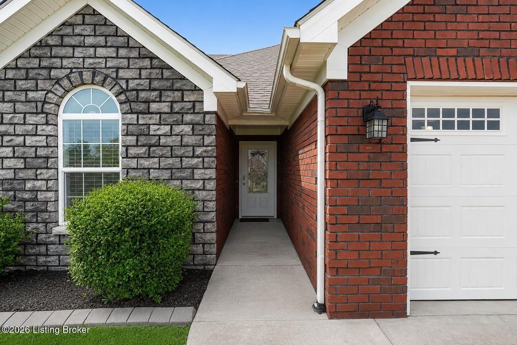 Photo of 119 Sweetspire Dr, Mt Washington, KY 40047 (MLS # 1718845)