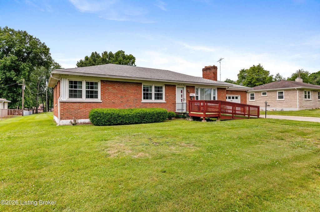 Photo of 3616 Brendenwood Rd, Louisville, KY 40272 (MLS # 1718087)