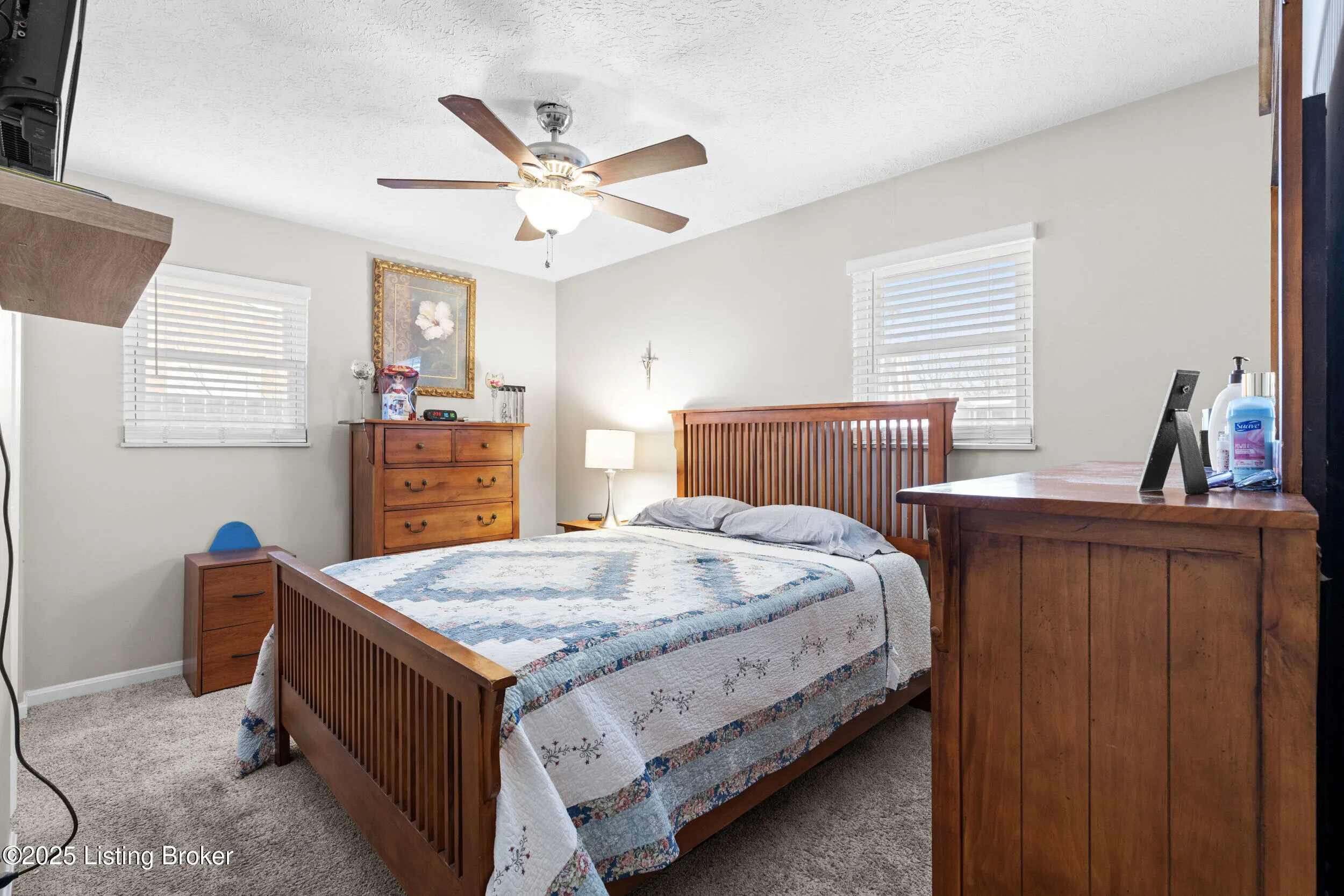 Louisville, Kentucky 40216, United States, 3 Bedrooms Bedrooms, ,1 BathroomBathrooms,Residential,Pending,13764