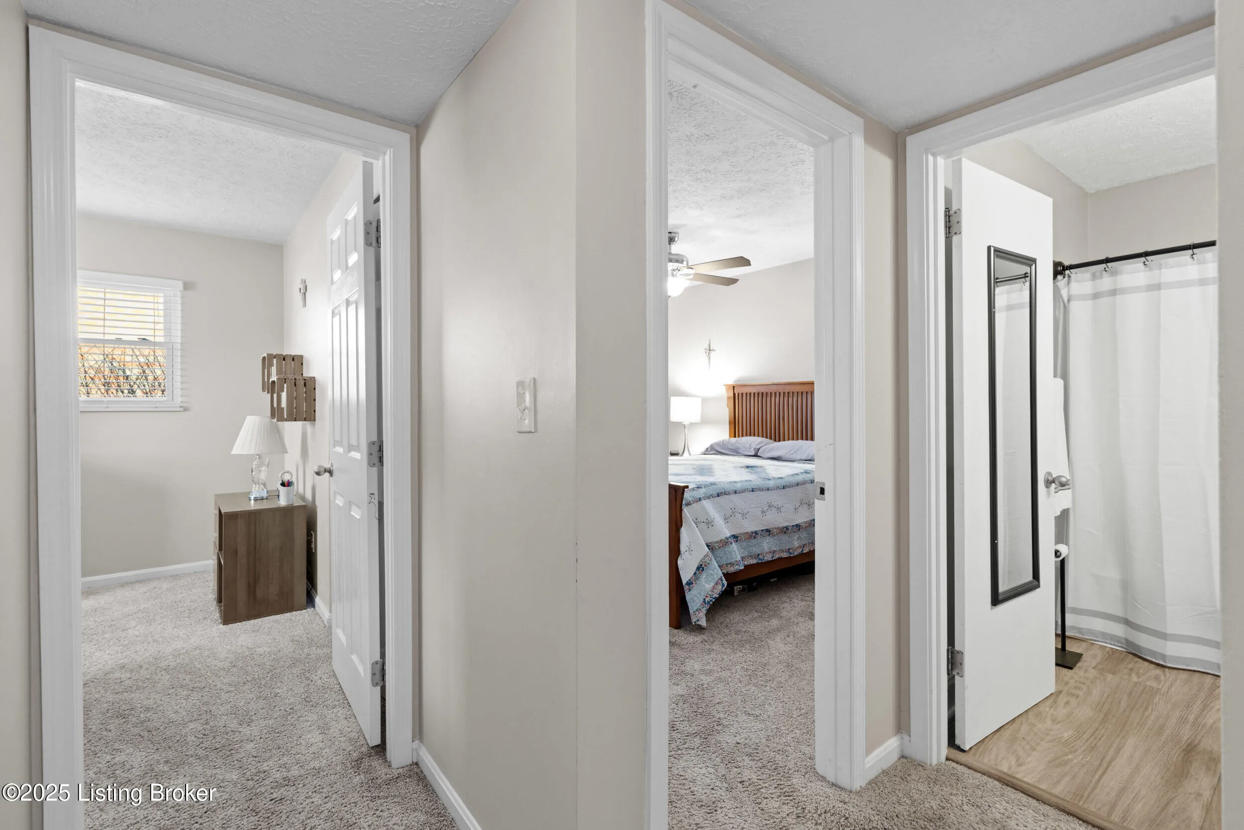 Louisville, Kentucky 40216, United States, 3 Bedrooms Bedrooms, ,1 BathroomBathrooms,Residential,Pending,13764