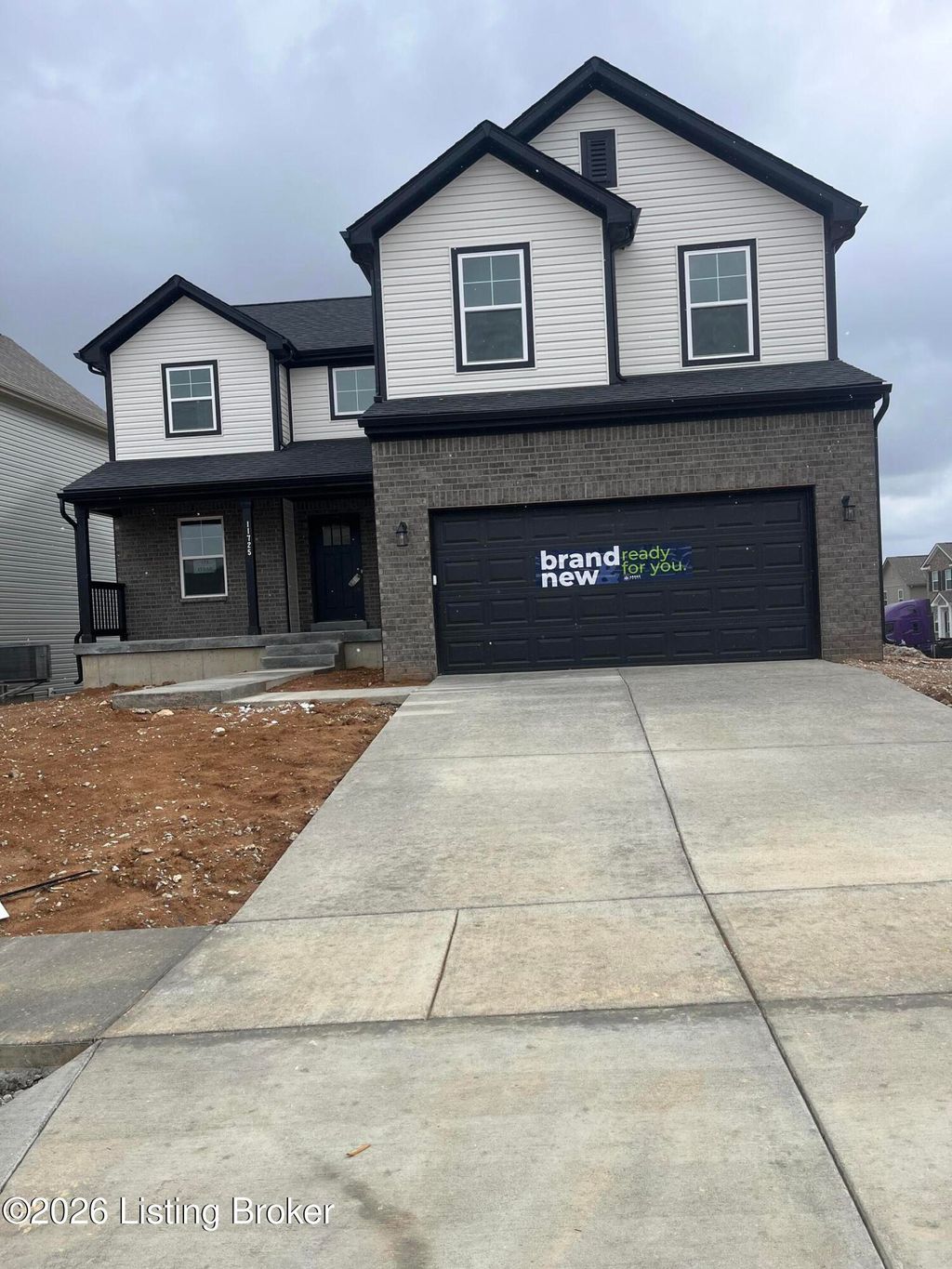 Photo of 11725 Sandpiper Brook Ln, Louisville, KY 40229 (MLS # 1711568)