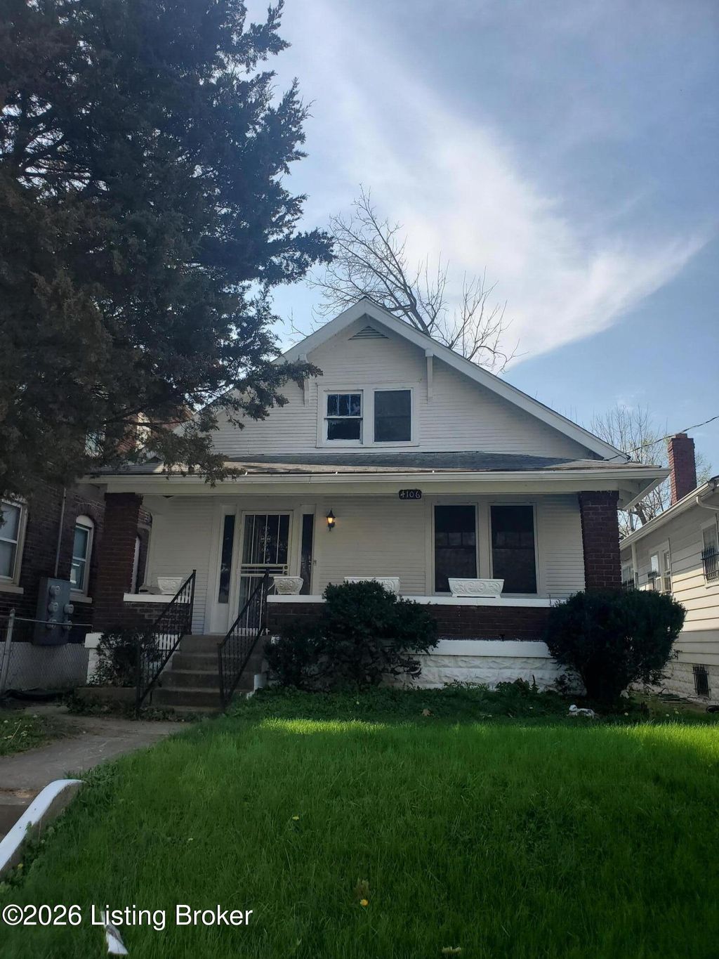 Photo of 4106 W Muhammad Ali Blvd, Louisville, KY 40212 (MLS # 1713488)