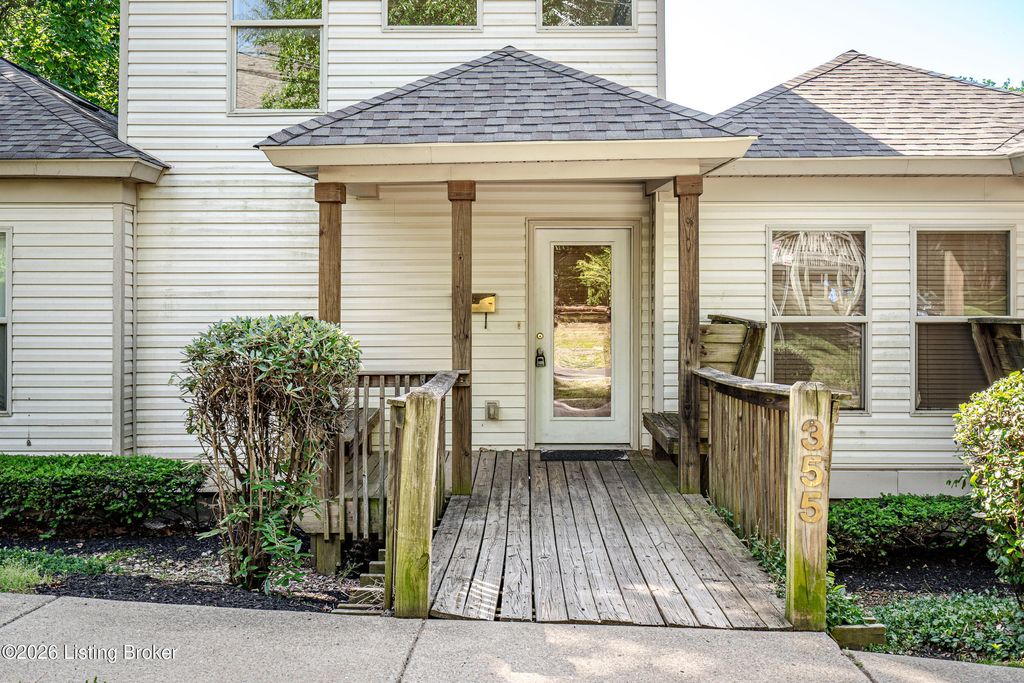 Photo of 355 Kenilworth Rd, Louisville, KY 40206 (MLS # 1717127)