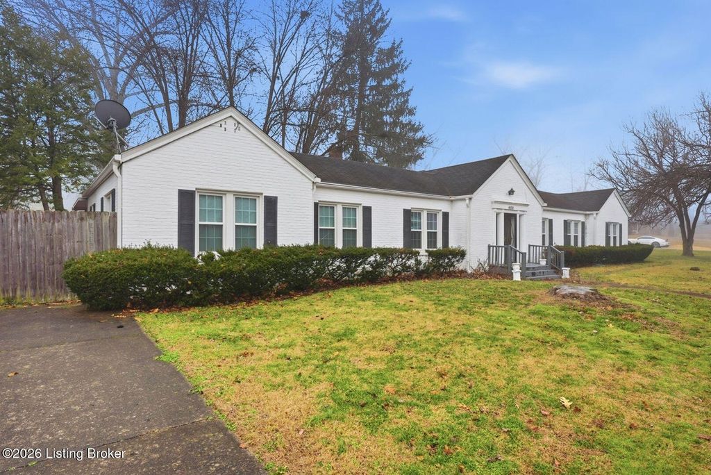 Photo of 400 E Kenwood Dr, Louisville, KY 40214 (MLS # 1709212)