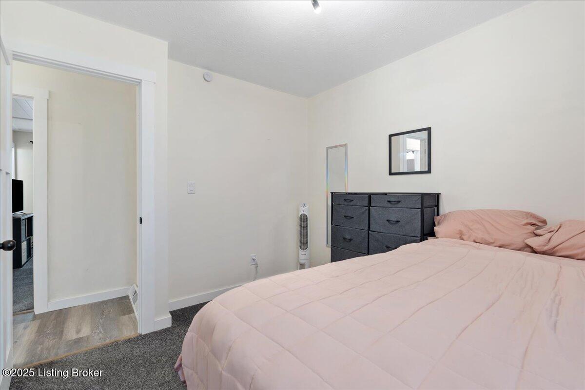 812 Castlewood Dr, New Albany, Pennsylvania image 15