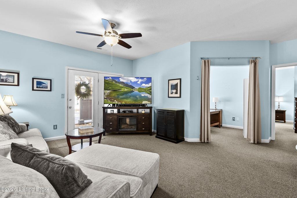 Photo of 9502 Magnolia Ridge Dr #101, Louisville, KY 40291 (MLS # 1707908)