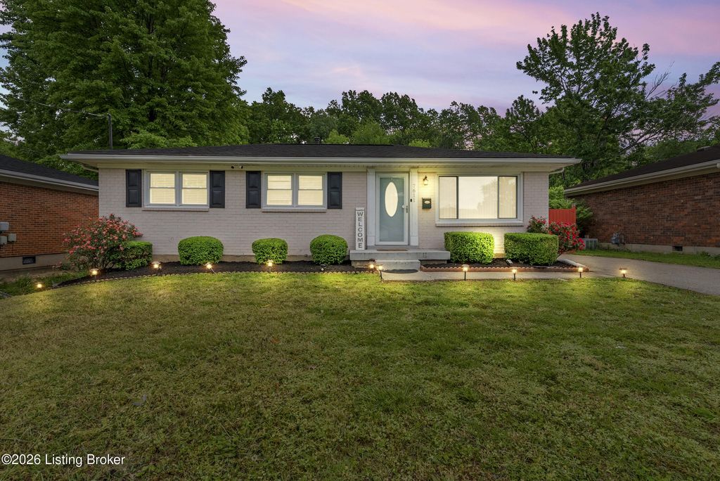 Photo of 7611 Mackie Ln, Louisville, KY 40214 (MLS # 1716258)