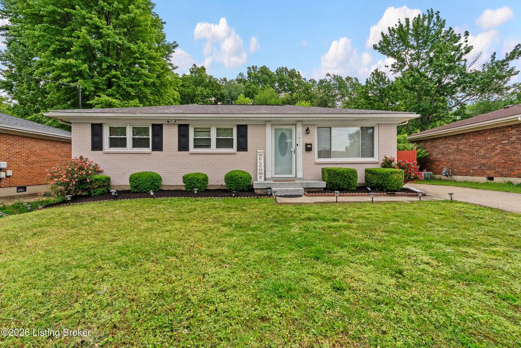 Photo of 7611 Mackie Ln, Louisville, KY 40214 (MLS # 1716258)