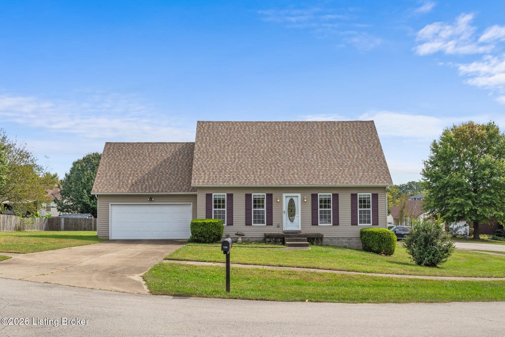 Photo of 1228 Cottonwood Ct, Simpsonville, KY 40067 (MLS # 1731910)