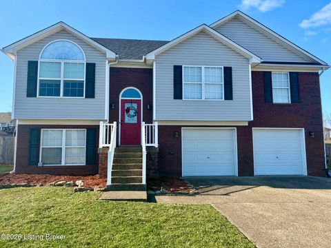 Photo of 133 Trevor Ct, Mt Washington, KY 40047 (MLS # 1706801)
