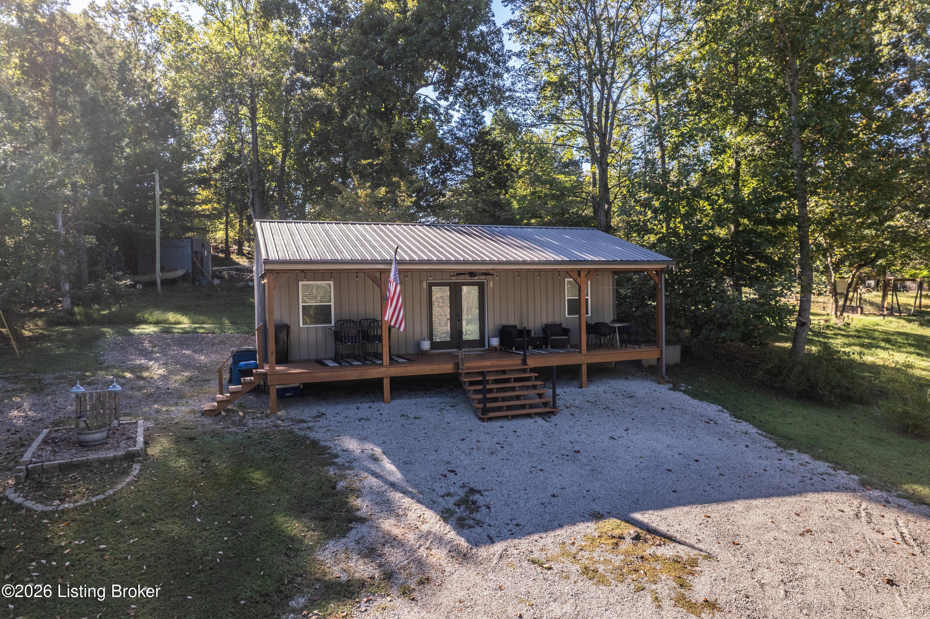 152 Comanche Dr