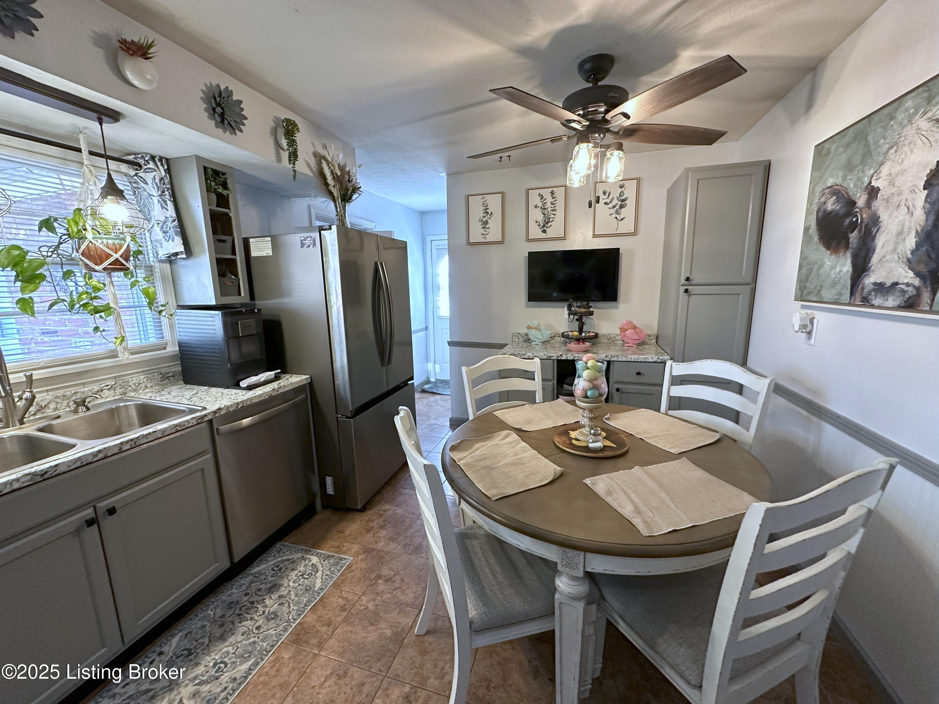 210 Sam Dr, Louisville, Kentucky image 17