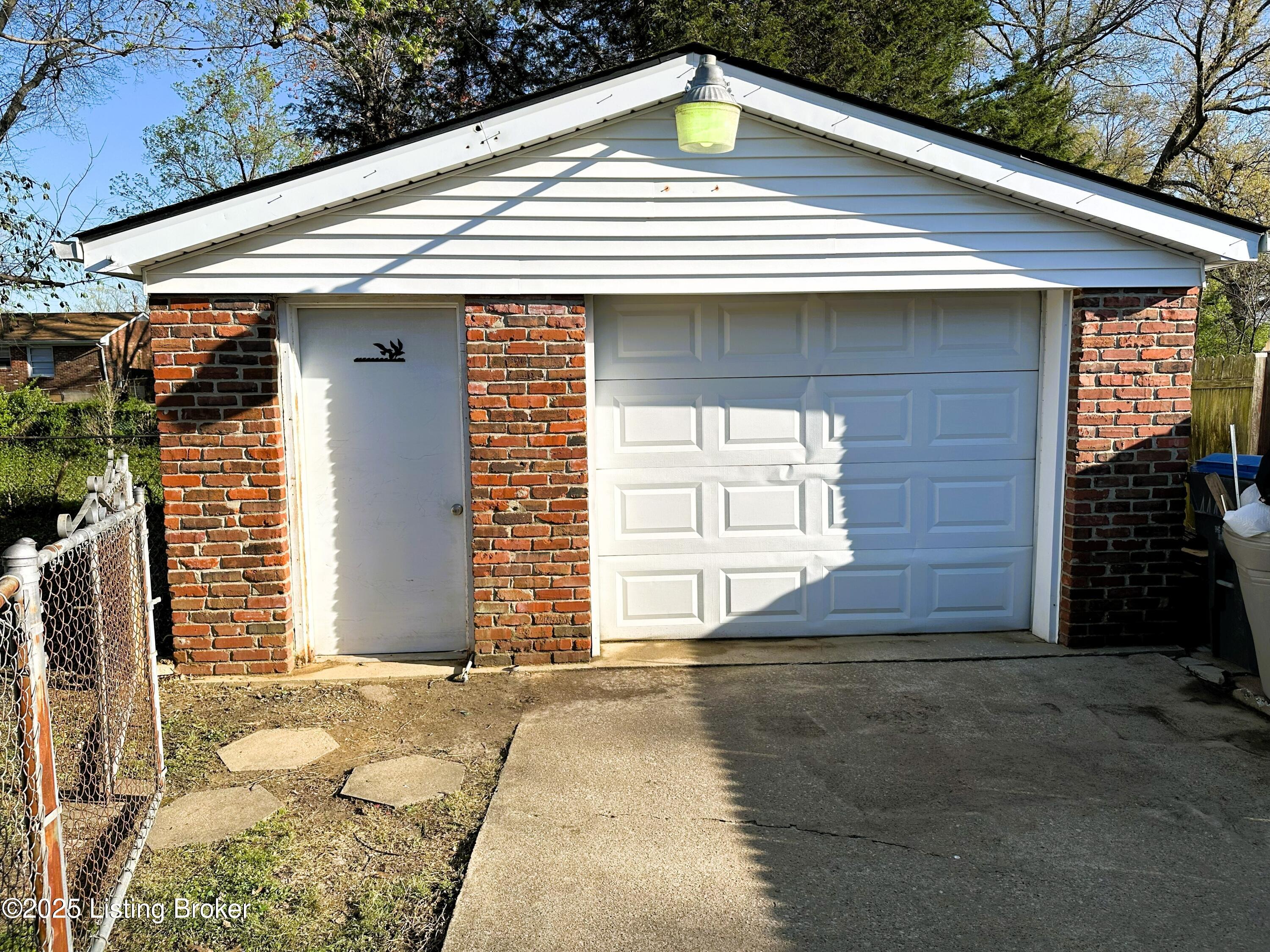 210 Sam Dr, Louisville, Kentucky image 41