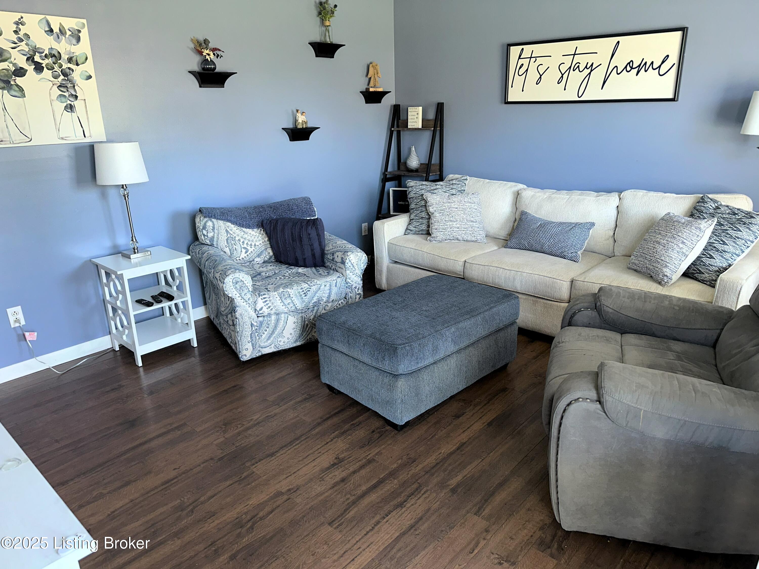 210 Sam Dr, Louisville, Kentucky image 3