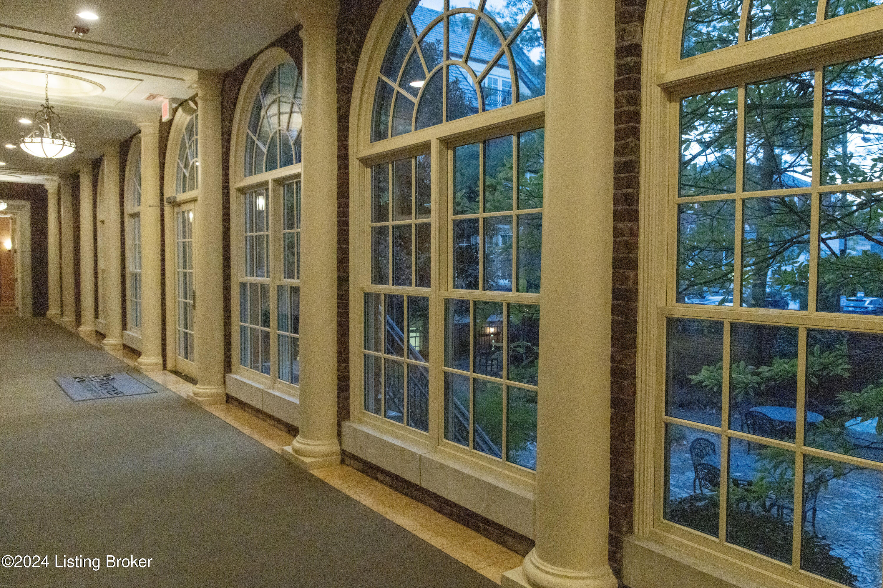 966 Cherokee Rd #UNIT 303, Louisville, Kentucky image 5
