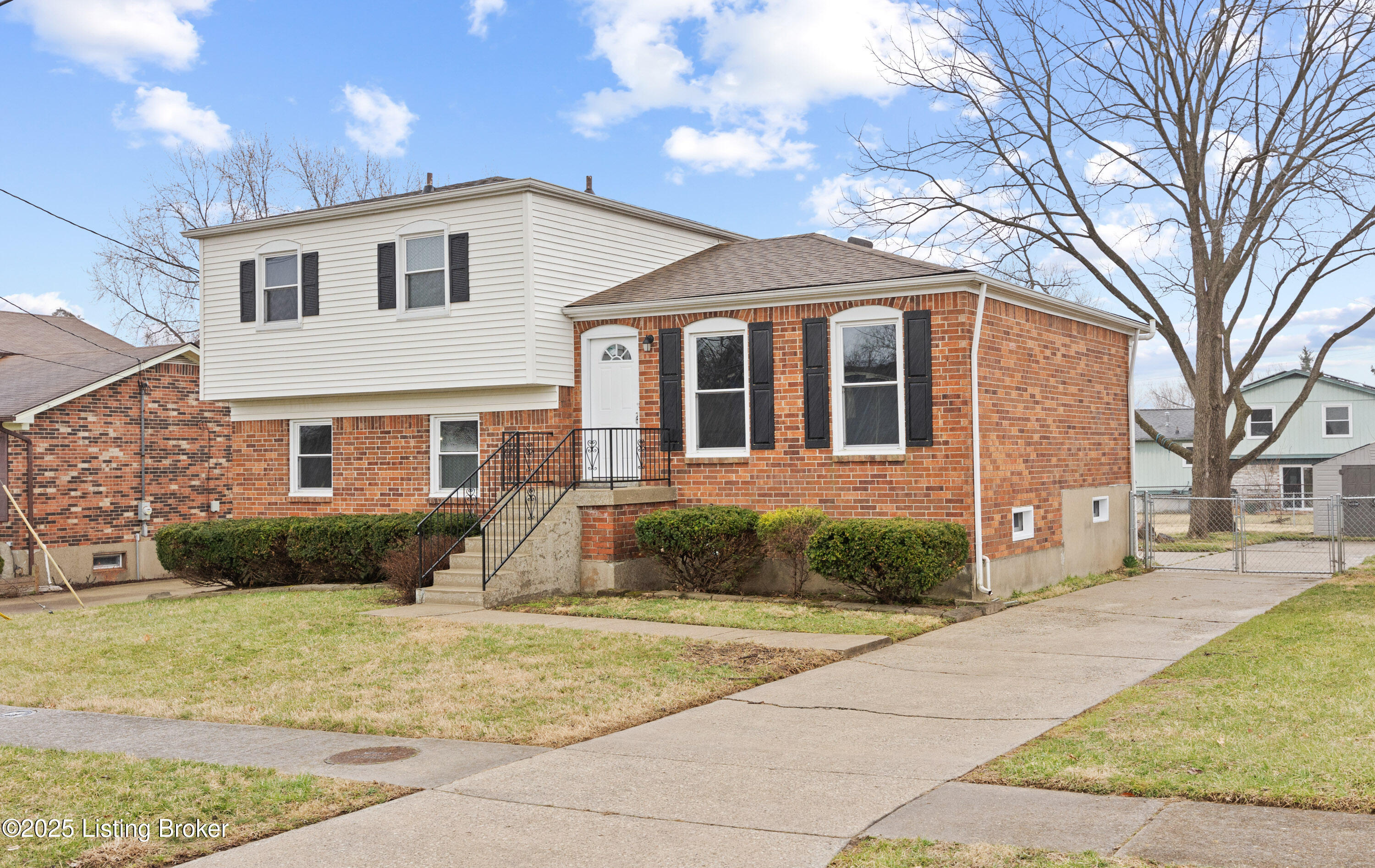 10504 Saint Rene Rd, Louisville, Kentucky image 2