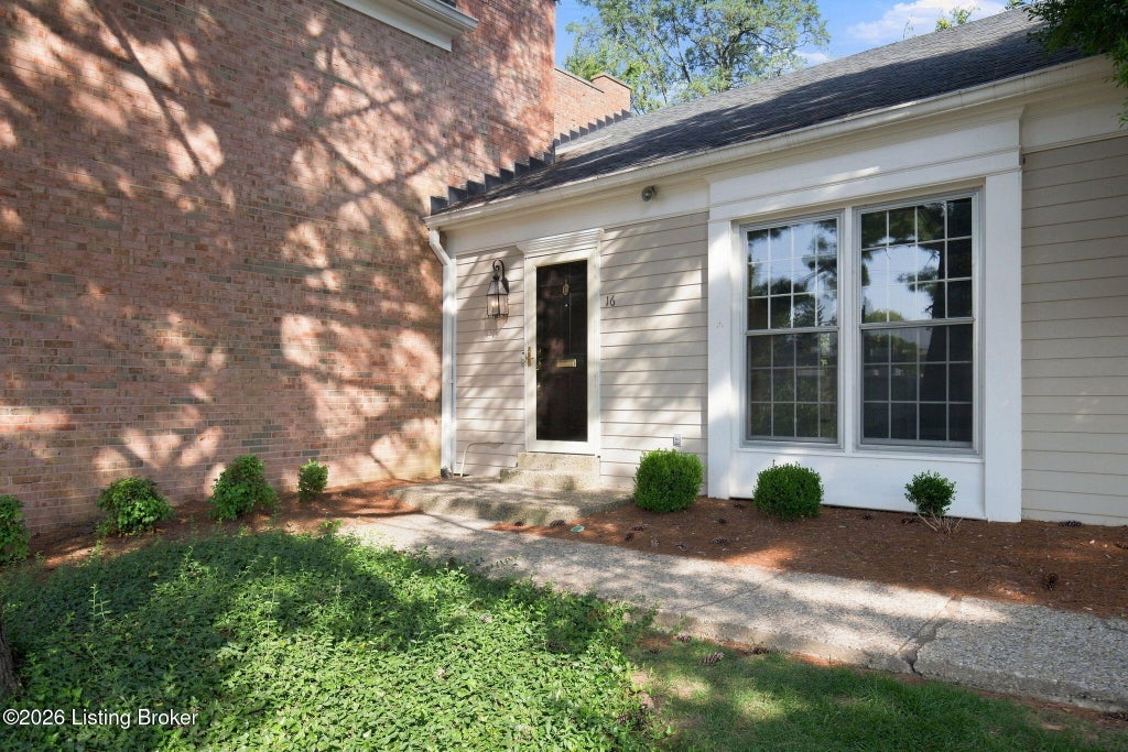 Photo of 3607 Brownsboro Rd #16, Louisville, KY 40207 (MLS # 1728271)