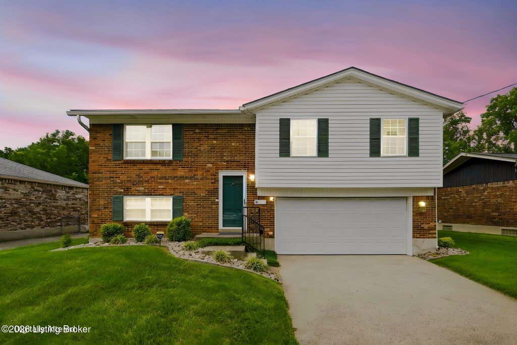 Photo of 6211 Lynnchester Dr, Louisville, KY 40219 (MLS # 1725667)