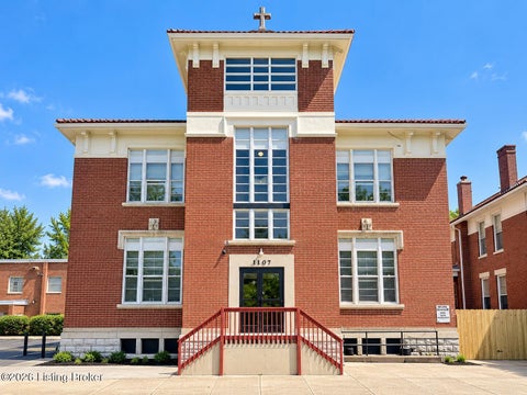 Apartment For Rent - 1107 E Kentucky St #10<br/> Jefferson County, Louisville, KY 40204