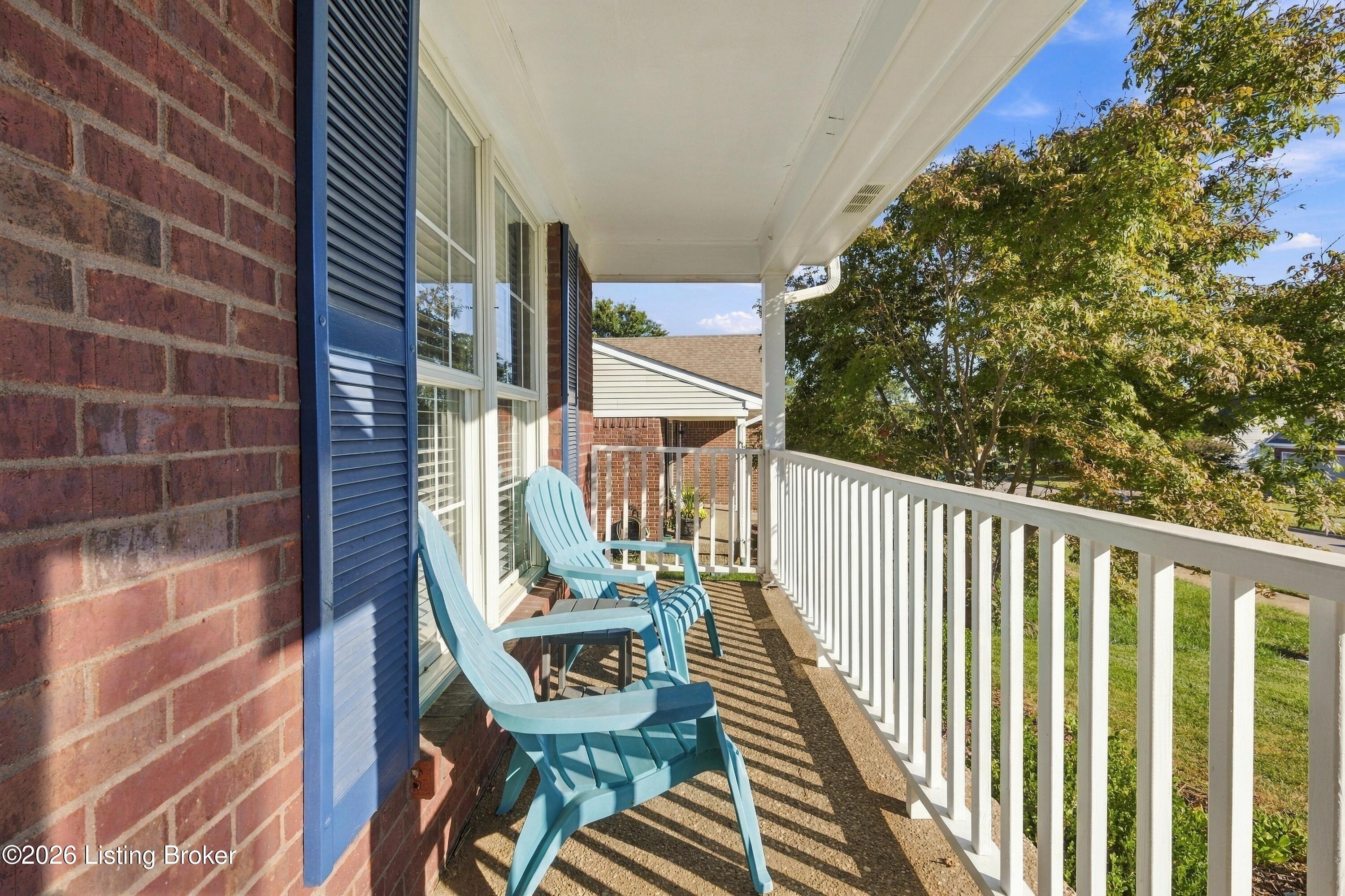4805 Oak Pointe Dr