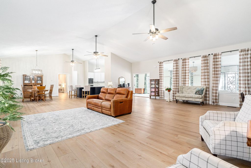 Photo of 6598 Cedar Grove Rd, Shepherdsville, KY 40165 (MLS # 1705580)