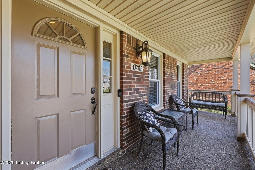 Photo of 11708 Saratoga Woods Ct, Louisville, KY 40299 (MLS # 1713321)