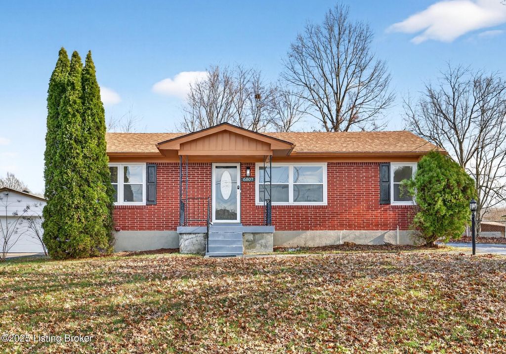 Photo of 6807 Rock Forest Dr, Louisville, KY 40219 (MLS # 1705637)
