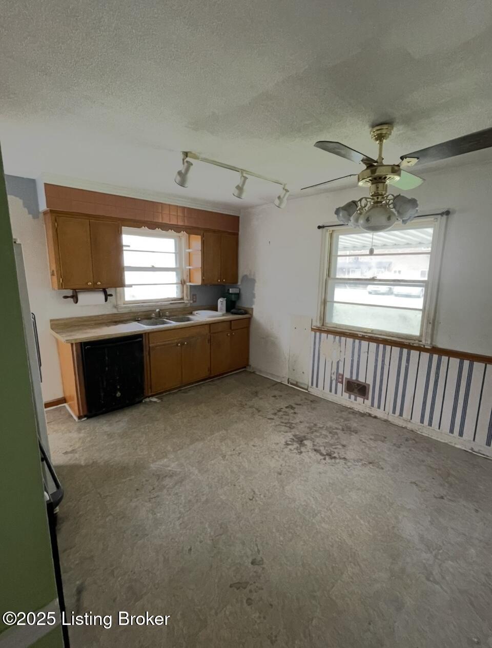 4511 Grandview Dr, Louisville, Kentucky image 9