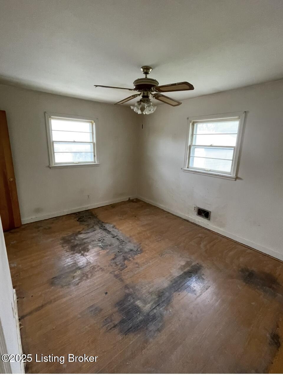 4511 Grandview Dr, Louisville, Kentucky image 7