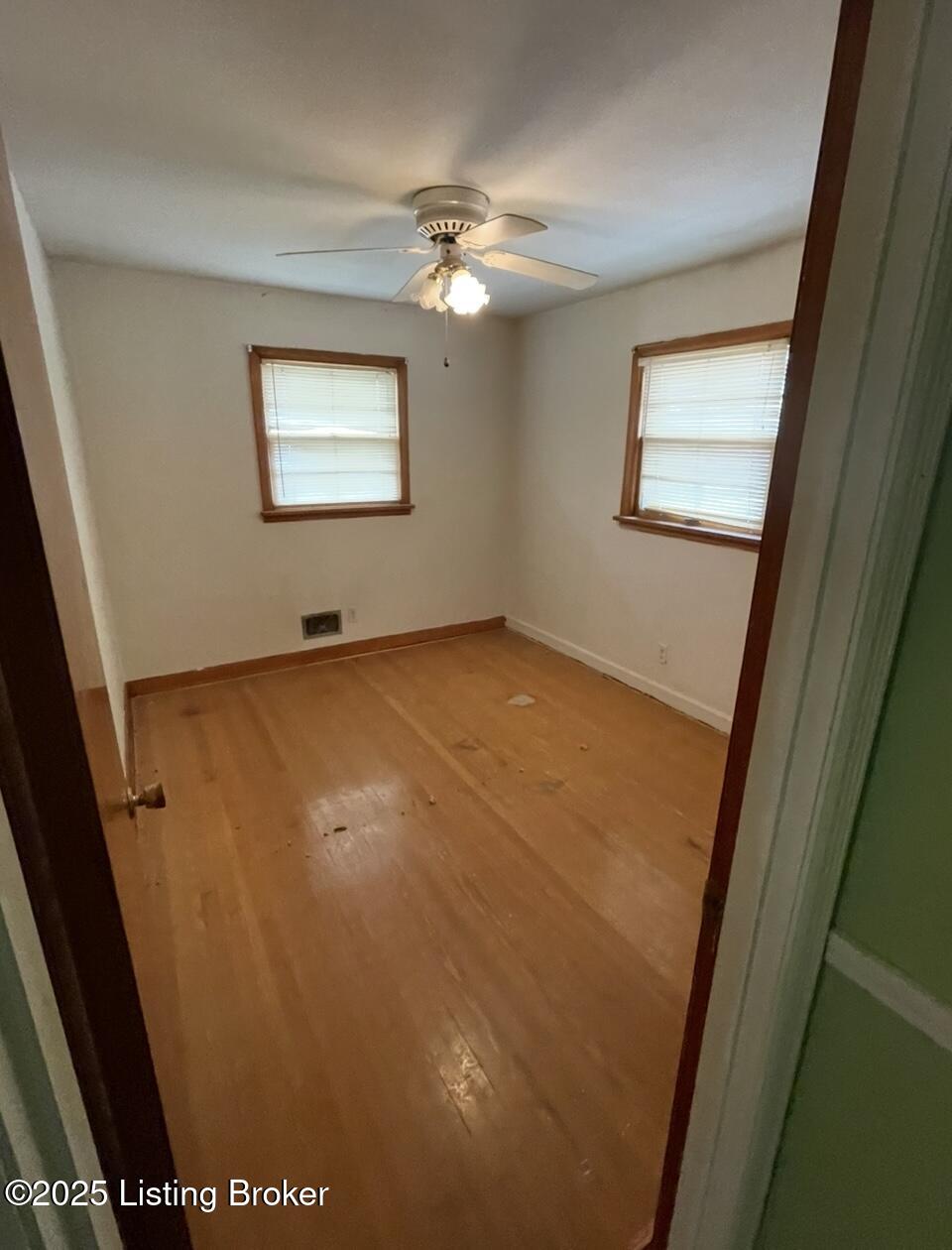 4511 Grandview Dr, Louisville, Kentucky image 6
