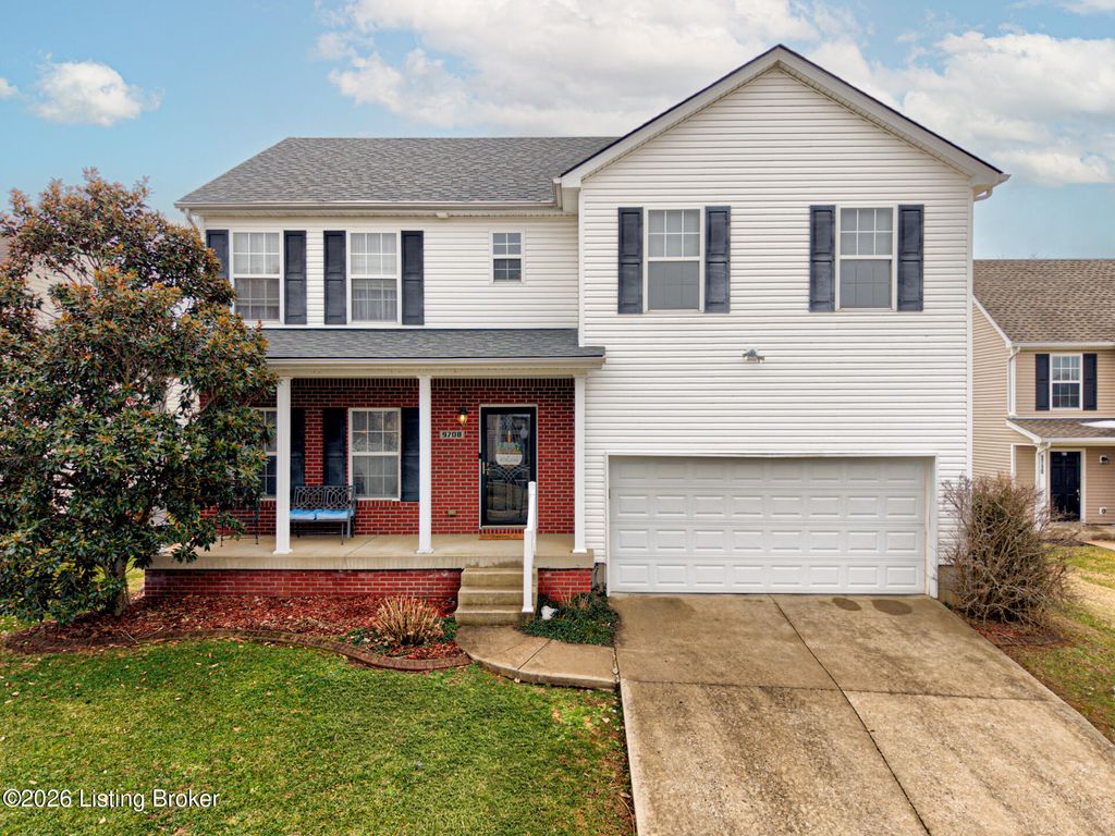 Photo of 9708 Evanwood Ct, Louisville, KY 40228 (MLS # 1710548)