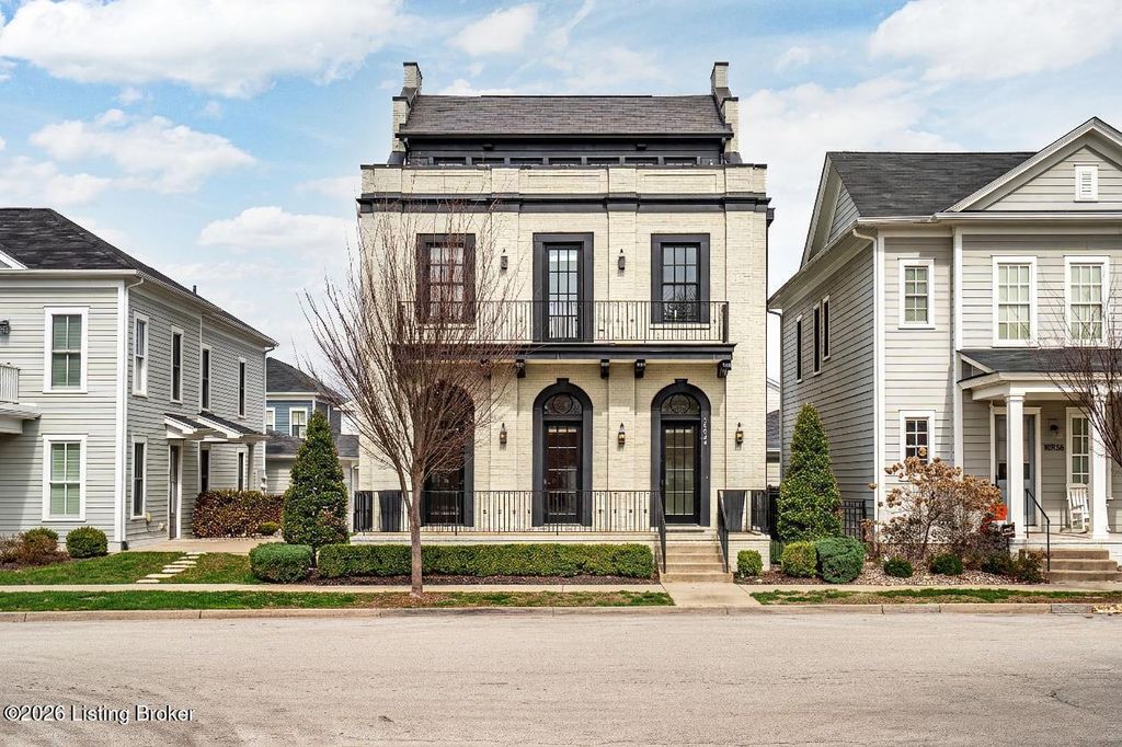 Photo of 10934 Monkshood Dr, Prospect, KY 40059 (MLS # 1711245)