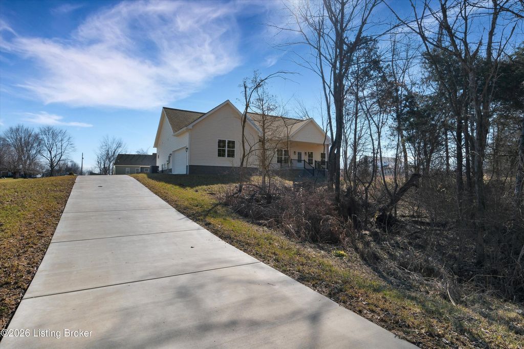 Photo of 245 Partridge Run Rd, Shepherdsville, KY 40165 (MLS # 1709407)
