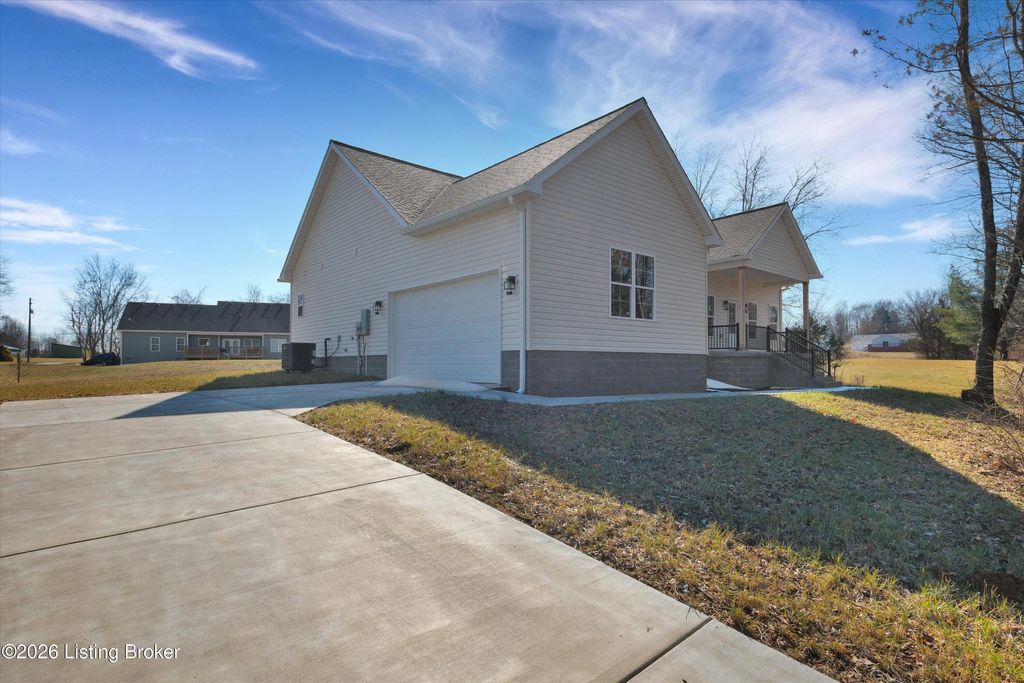 Photo of 245 Partridge Run Rd, Shepherdsville, KY 40165 (MLS # 1709407)