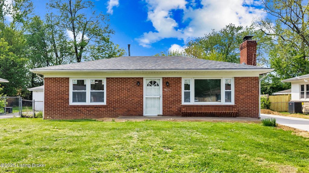 Photo of 5108 Stewart Dr, Louisville, KY 40216 (MLS # 1714141)