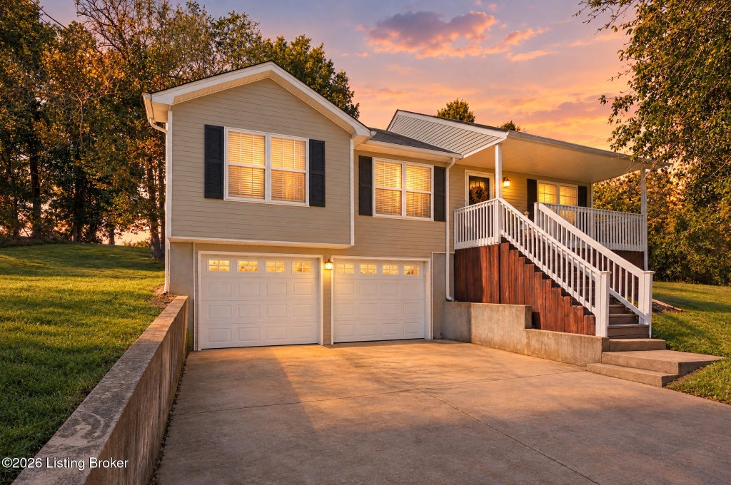Photo of 213 Lea Ct, Rineyville, KY 40162 (MLS # 1731545)