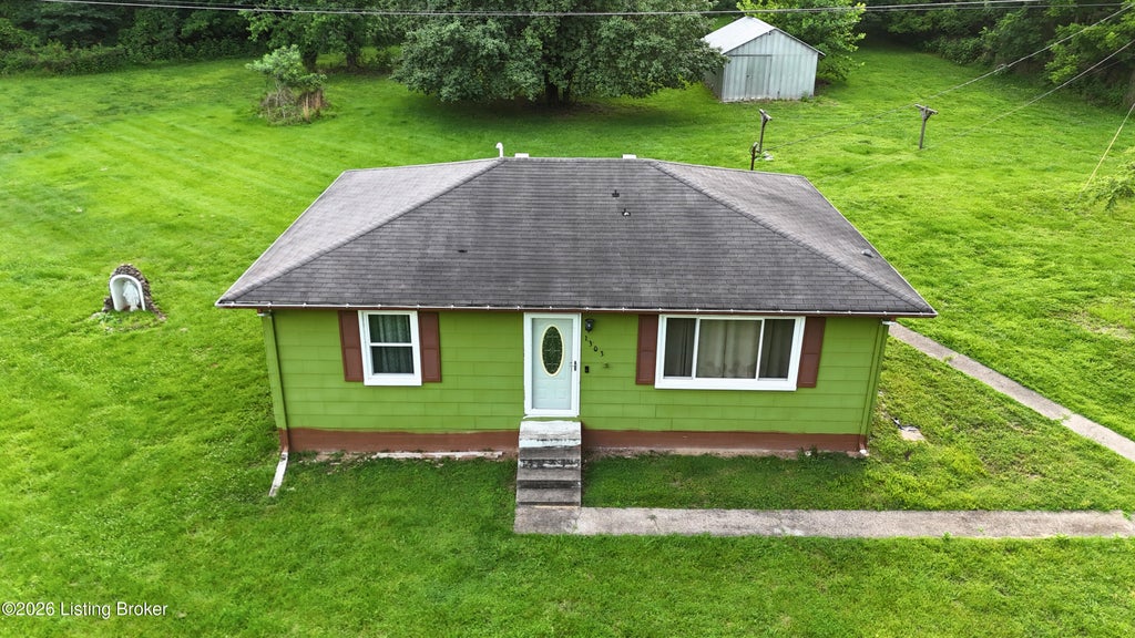 Photo of 1303 Clarktown Rd, Bardstown, KY 40004 (MLS # 1720566)