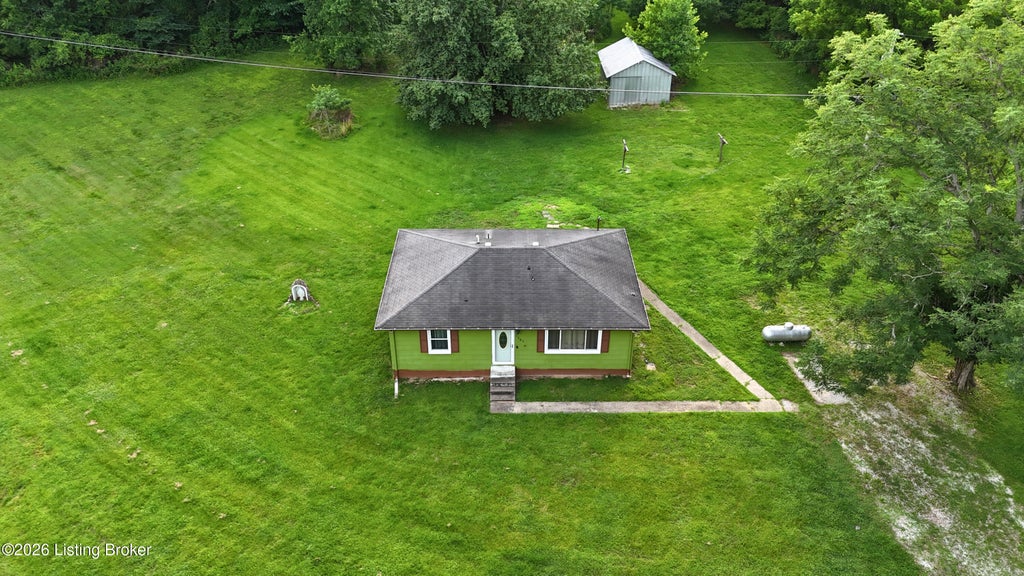 Photo of 1303 Clarktown Rd, Bardstown, KY 40004 (MLS # 1720566)