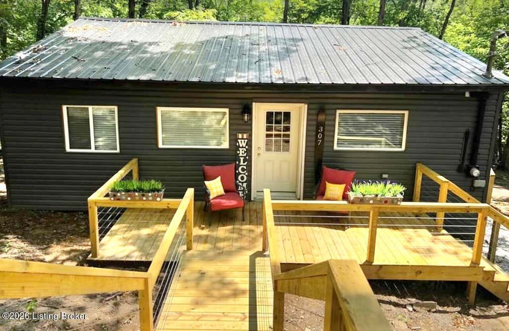Photo of 307 Kaufman Rd, Clarkson, KY 42726 (MLS # 1724509)
