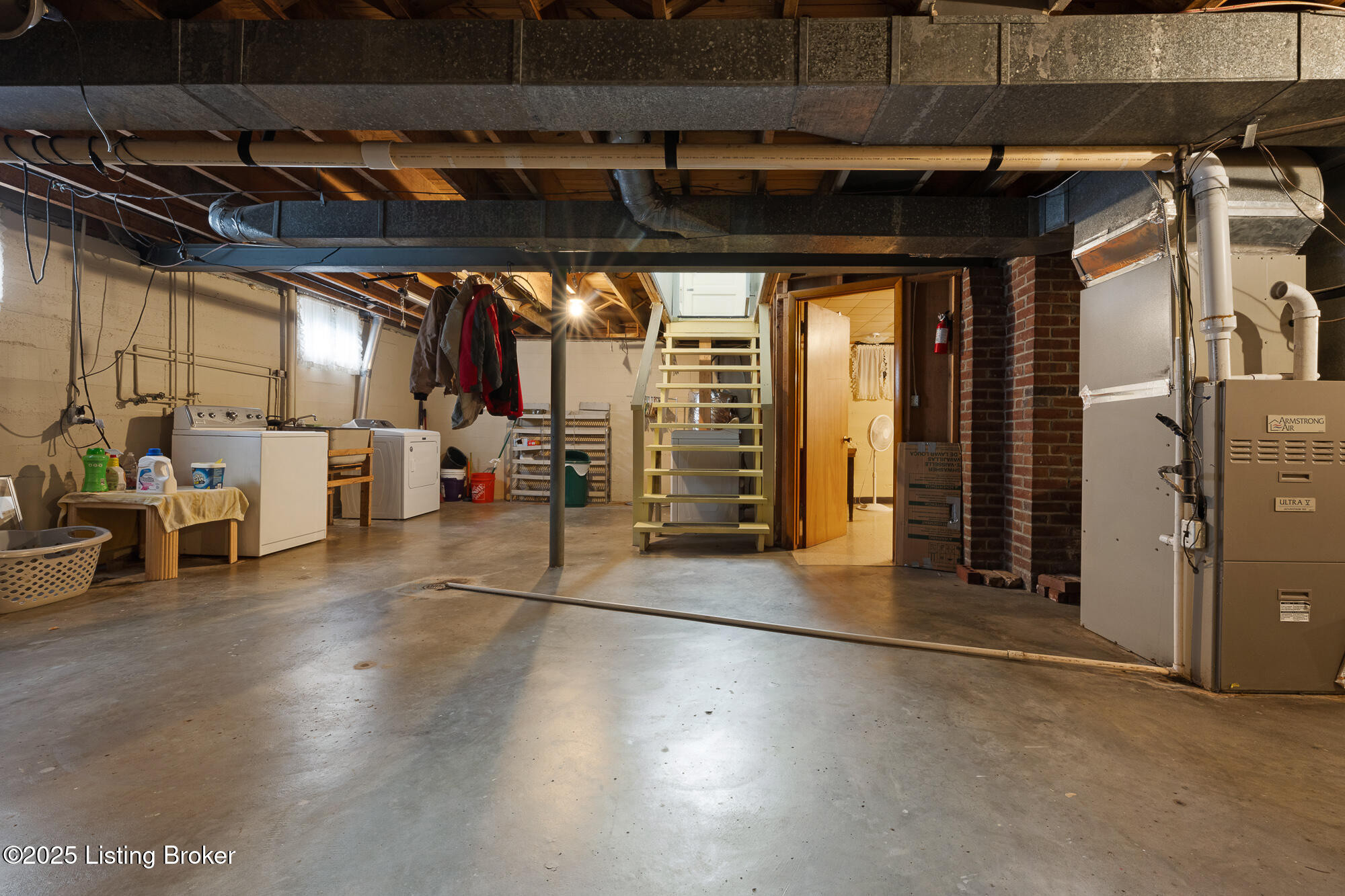 317 N Bonner Ave, Louisville, Kentucky image 23