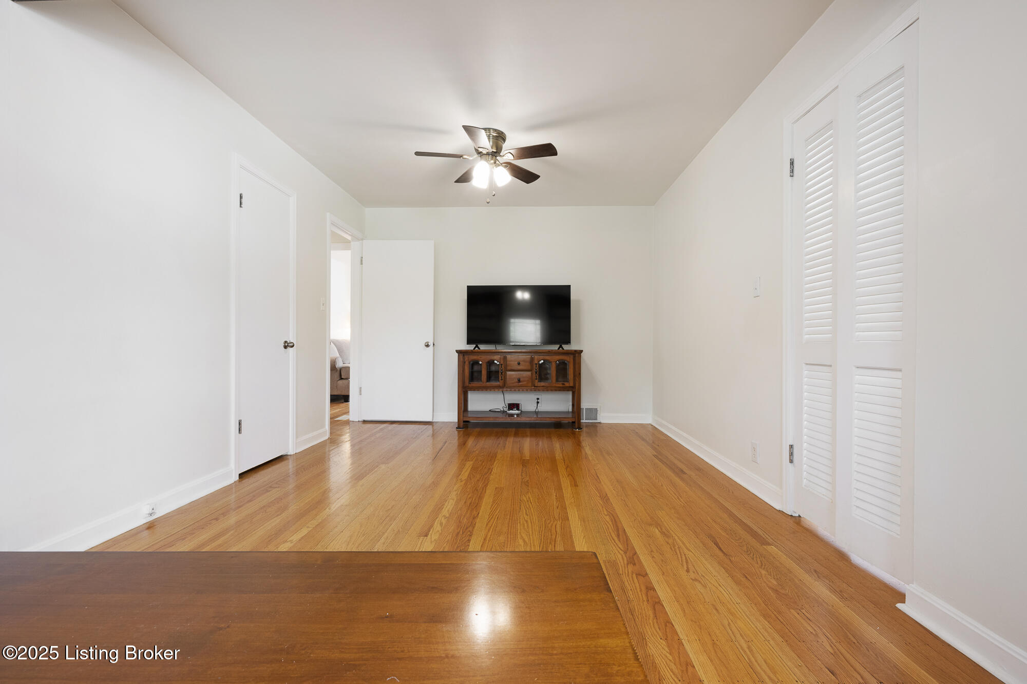 317 N Bonner Ave, Louisville, Kentucky image 13