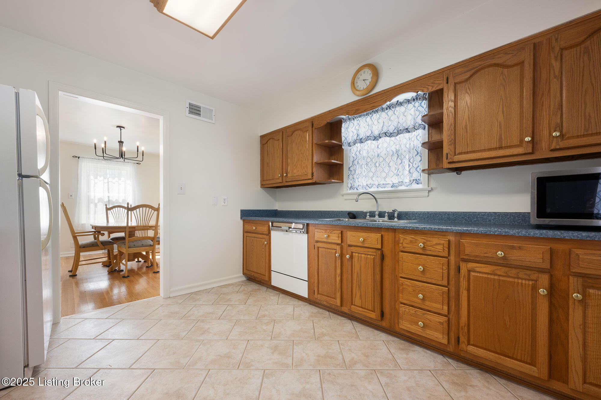 317 N Bonner Ave, Louisville, Kentucky image 9