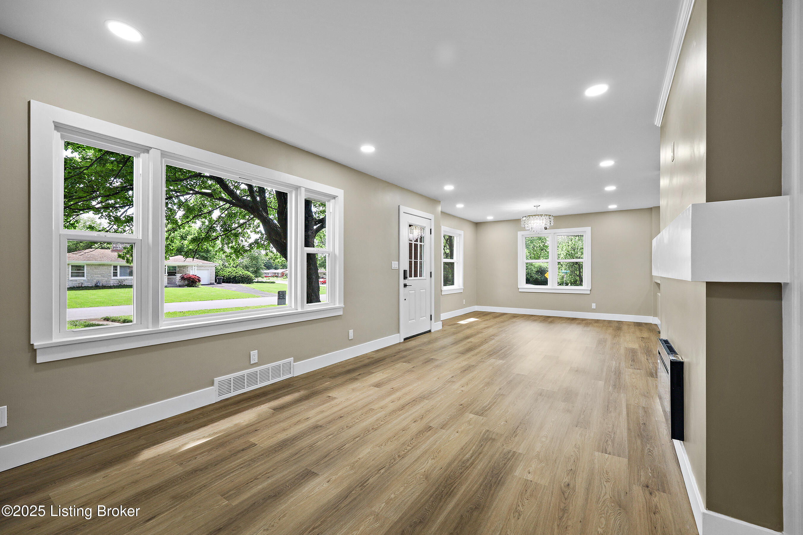 3303 Wellingmoor Ave, Louisville, Pennsylvania image 6