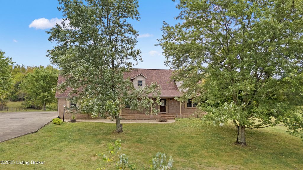 Photo of 1233 Johnson Rd, Lawrenceburg, KY 40342 (MLS # 1716201)