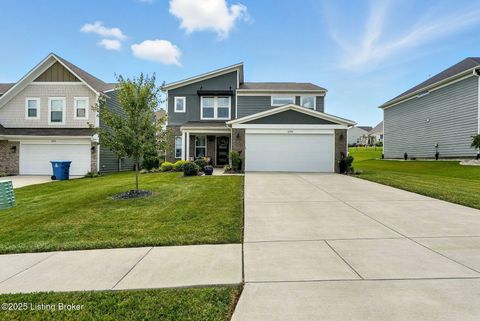 Photo of 3294 Heather Wood Dr, La Grange, KY 40031 (MLS # 1692791)