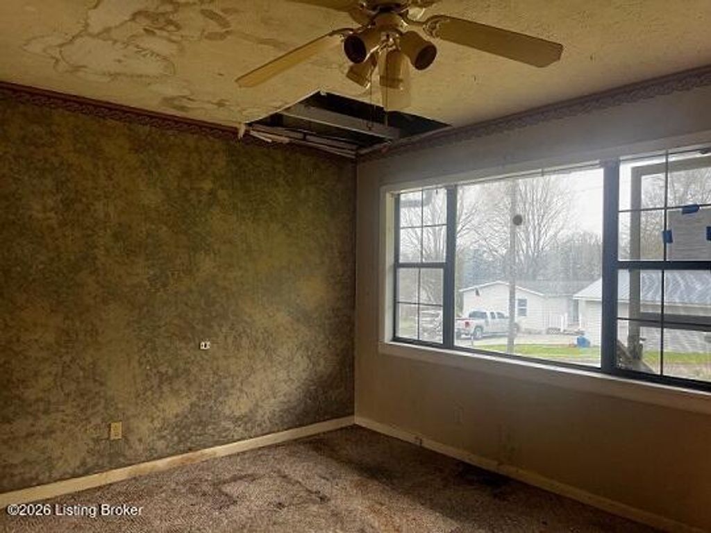 Photo of 102 Chad St, Williamsburg, KY 40769 (MLS # 1711715)