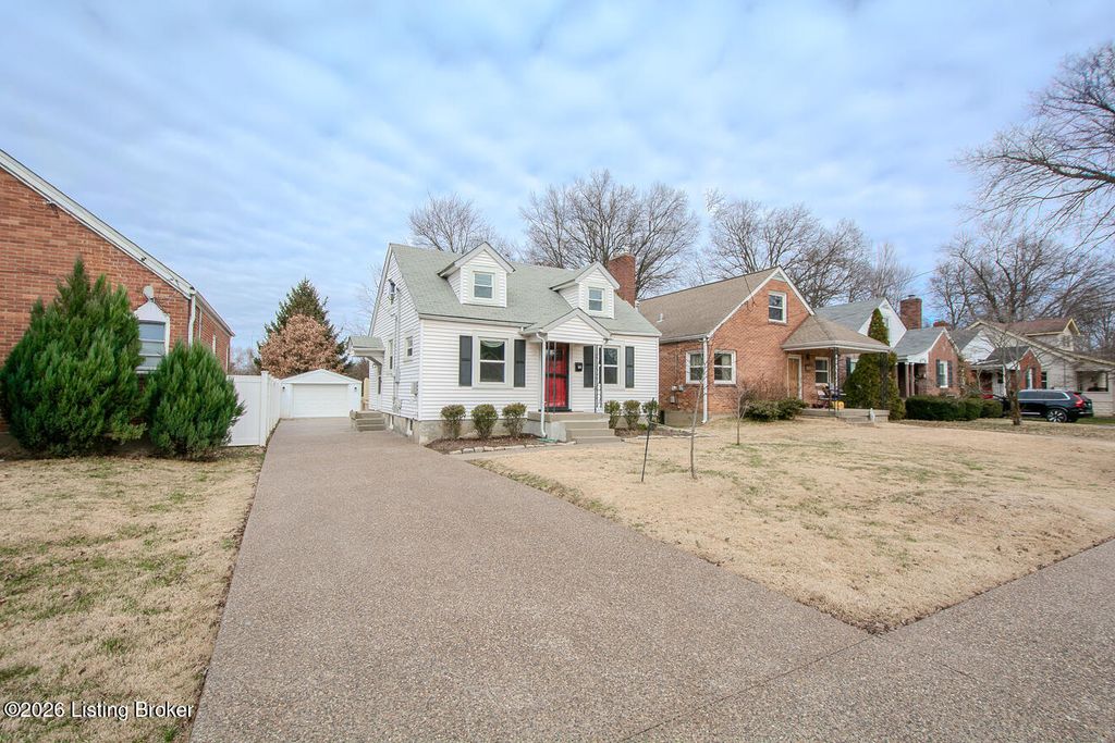 Photo of 1019 English Ave, Louisville, KY 40217 (MLS # 1707611)