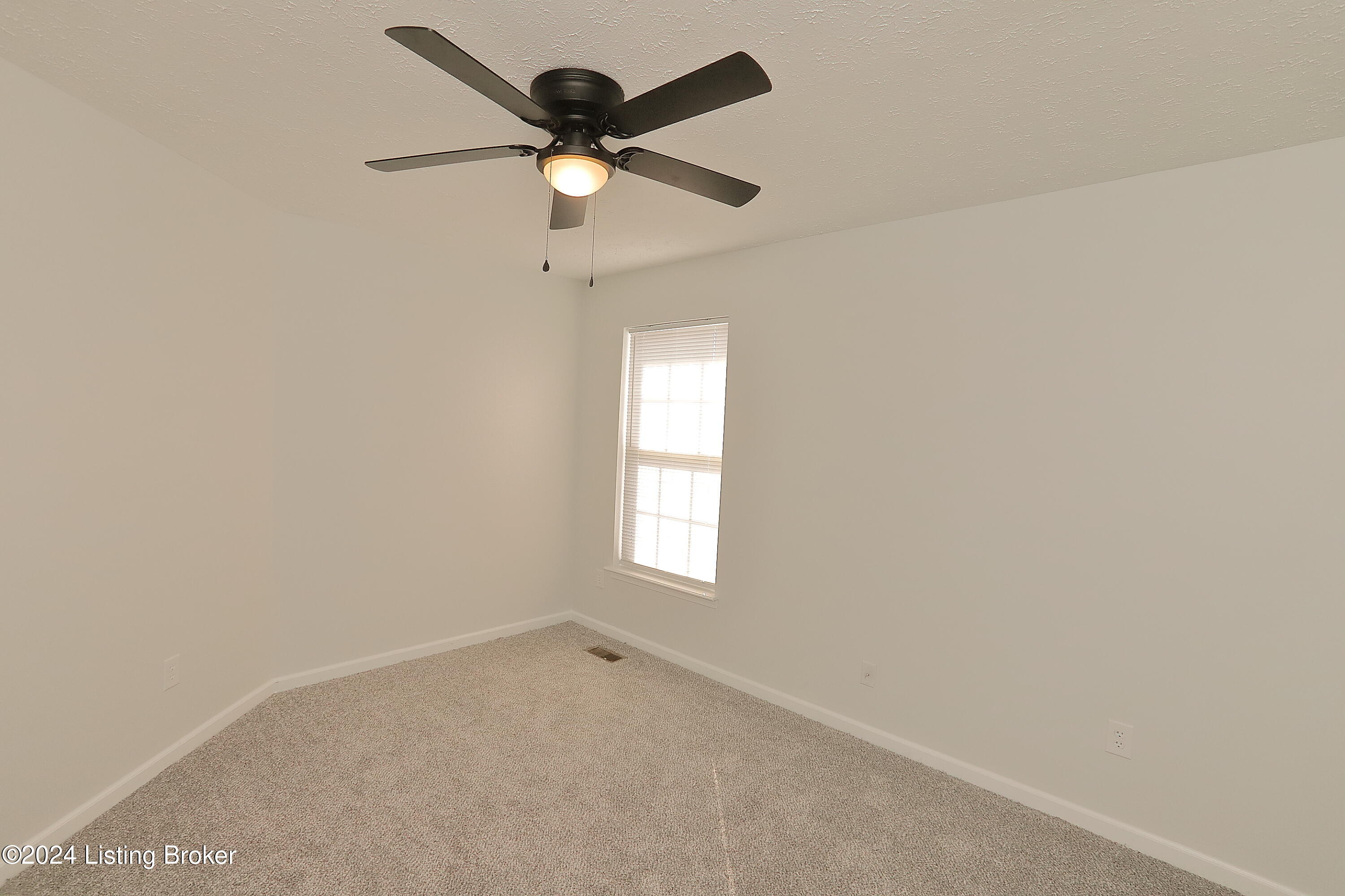 206 Washington Cir, La Grange, Kentucky image 32